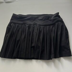 Lululemon Pleat To Street Skirt Black Size 4